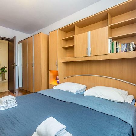 Apartment Lucky 1 Rijeka Buitenkant foto