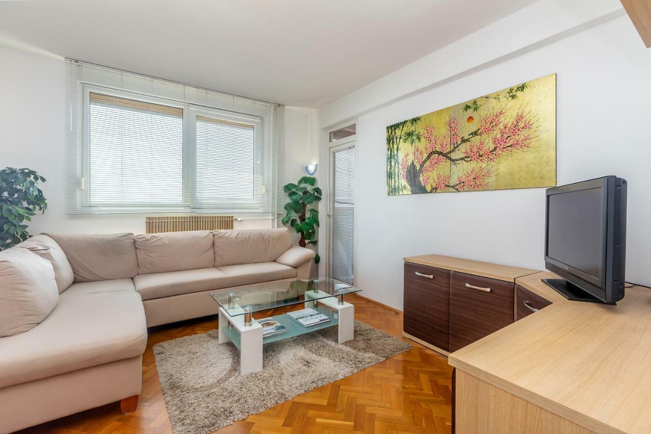 Apartment Lucky 1 Rijeka Buitenkant foto