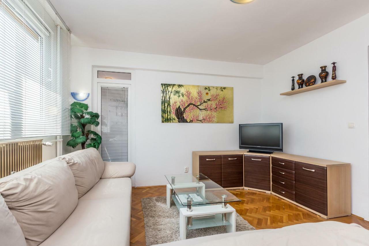 Apartment Lucky 1 Rijeka Buitenkant foto
